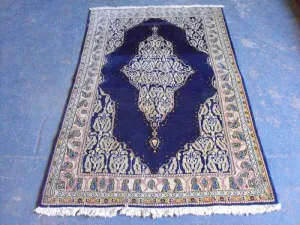 A Handsome Part Silk Semi Old Qum Rug 160cm x 100cm