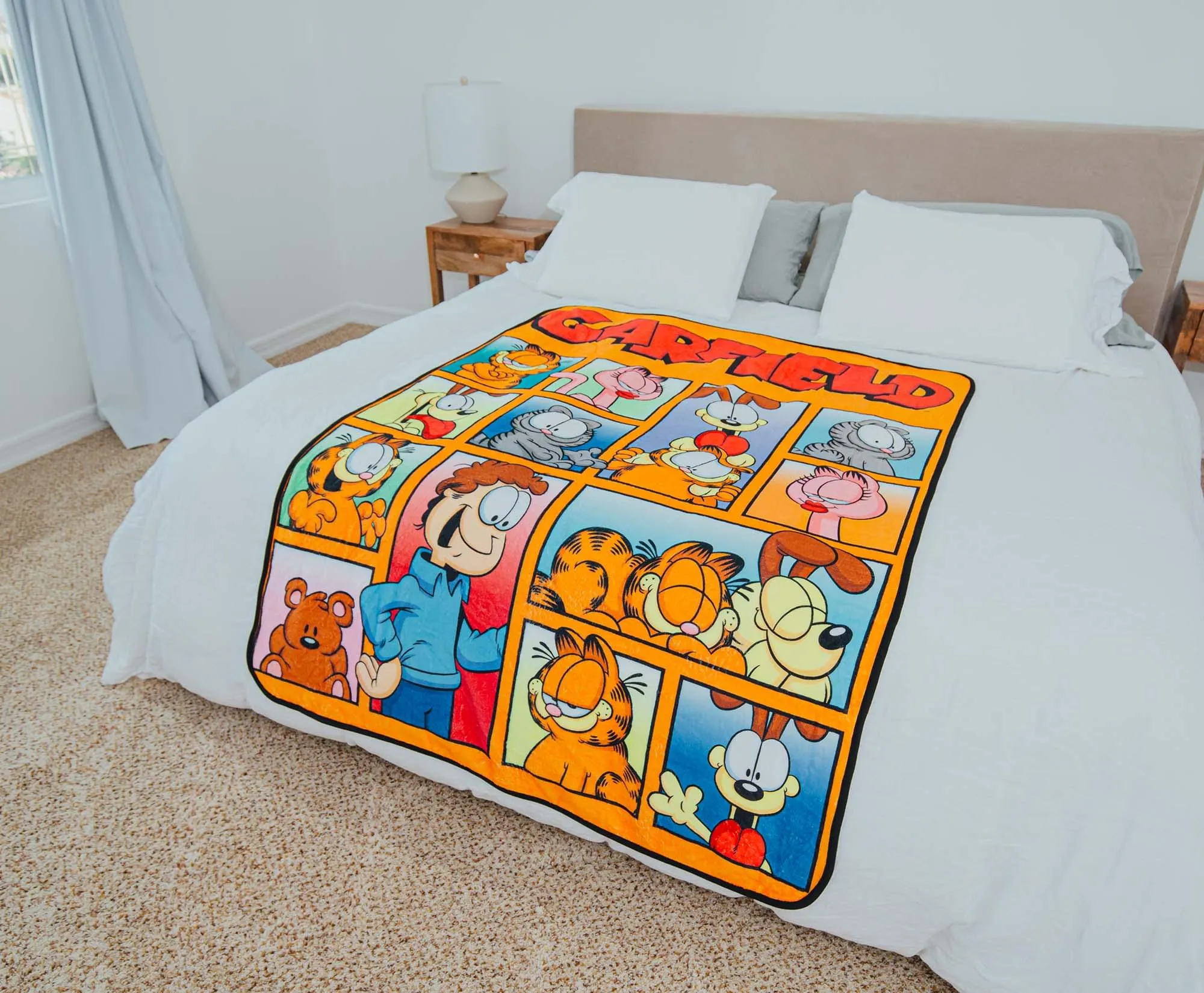 Garfield and Friends Fleece Throw Blanket | 45 x 60 Inches