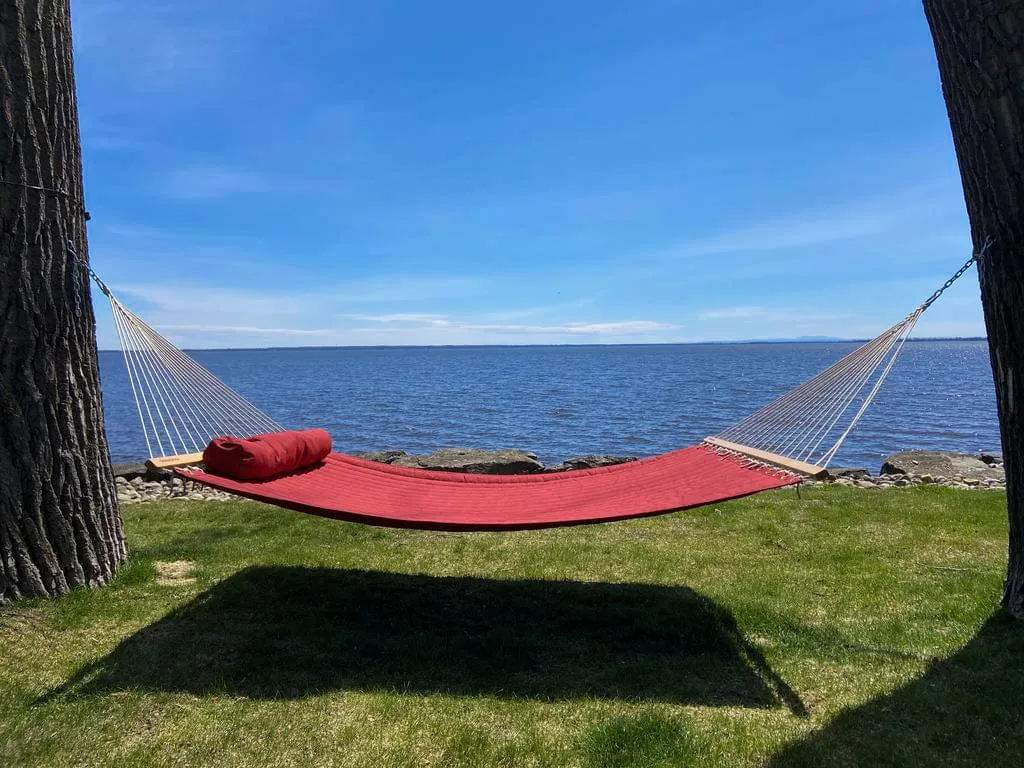 Olefin Double Quilted Hammock with Matching Pillow