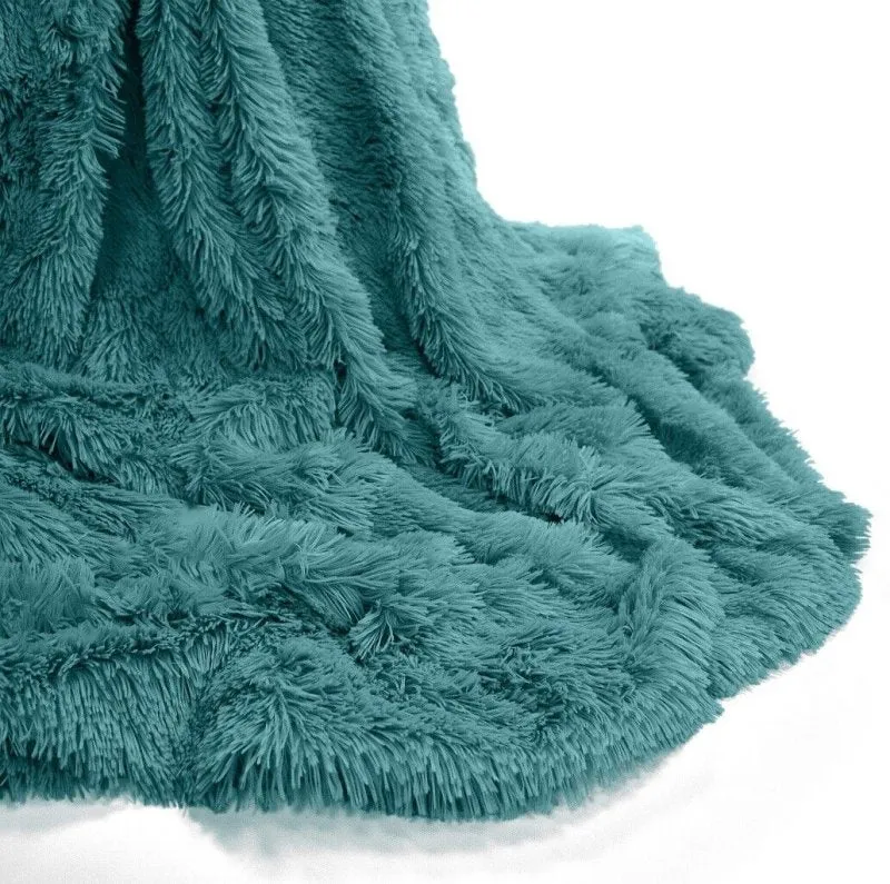 Pretty Little Bed Hug & Snug Throw Luxury Blanket, Soft & Cozy Throw for Bed or Sofa, Perfect for Adults & Kids, Warm, Stylish, and Comfortable Home Blanket for Relaxation & Comfort